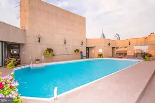 2020 Walnut St, Philadelphia, PA 19103 - Photo 16