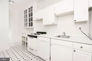 235 S 15th St, Philadelphia, PA 19102 - Photo 4