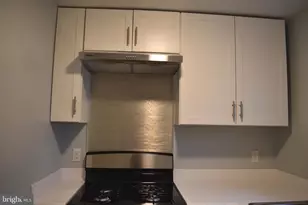 512 Mercy St, Philadelphia, PA 19148 - Photo 14