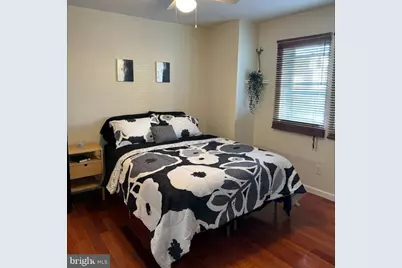 2442 S Philip Street, Philadelphia, PA 19148 - Photo 4