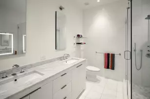 210 W Washington Square, Philadelphia, PA 19106 - Photo 26