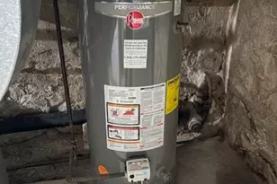 2642 S 17th St, Philadelphia, PA 19145 - Photo 10