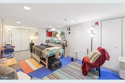 932 Locust Street, Philadelphia, PA 19107 - Photo 8