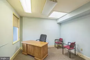 2047 Locust St, Philadelphia, PA 19103 - Photo 32