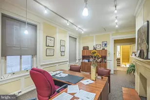 2047 Locust St, Philadelphia, PA 19103 - Photo 18