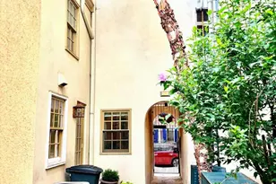 226 Monroe St, Philadelphia, PA 19147 - Photo 4