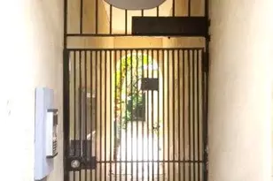 226 Monroe St, Philadelphia, PA 19147 - Photo 2