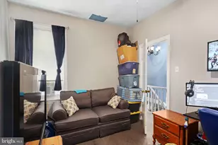 4423 Brown St, Philadelphia, PA 19104 - Photo 8