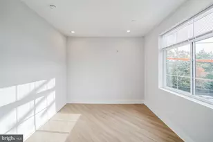 646 N 32nd St, Philadelphia, PA 19104 - Photo 10