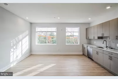 646 N 32nd Street #1, Philadelphia, PA 19104 - Photo 2