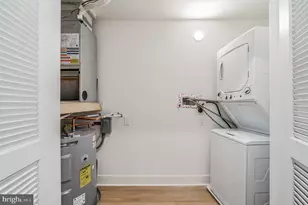 646 N 32nd St, Philadelphia, PA 19104 - Photo 12