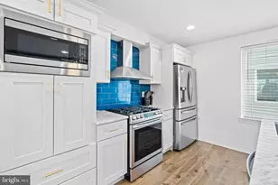 2615 E Harold St, Philadelphia, PA 19125 - Photo 8