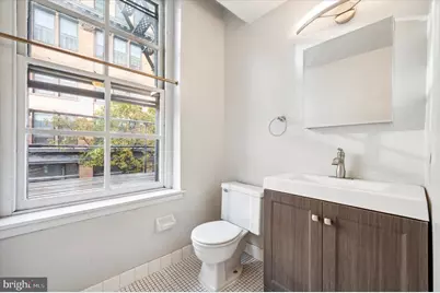 162 N 3rd Street #2, Philadelphia, PA 19106 - Photo 12