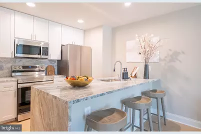 2301 John F Kennedy Boulevard #105, Philadelphia, PA 19103 - Photo 2