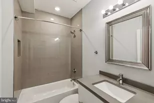 814 N Uber St, Philadelphia, PA 19130 - Photo 38