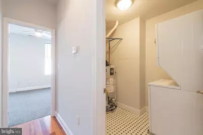 931 N 19th Street, Philadelphia, PA 19130 - Photo 14