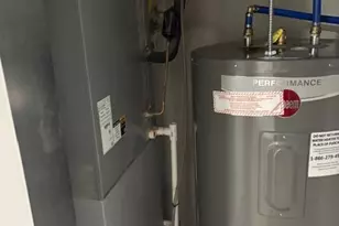 2061 Tasker St, Philadelphia, PA 19145 - Photo 10