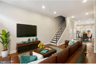 719 E Thompson Street, Philadelphia, PA 19125 - Photo 4