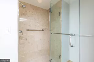 202 W Rittenhouse Square, Philadelphia, PA 19103 - Photo 32