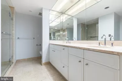 202 W Rittenhouse Square #1108, Philadelphia, PA 19103 - Photo 30