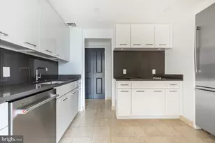 202 W Rittenhouse Square, Philadelphia, PA 19103 - Photo 16