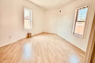 240 W Glenwood Ave, Philadelphia, PA 19140 - Photo 4