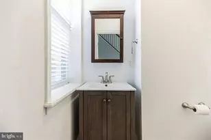 2228 N Howard St, Philadelphia, PA 19133 - Photo 8