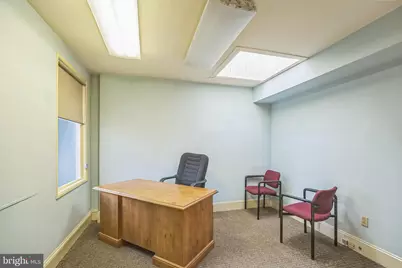 2047 Locust Street, Philadelphia, PA 19103 - Photo 32