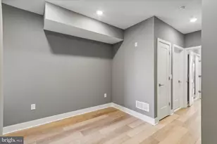 1615 Poplar St, Philadelphia, PA 19130 - Photo 8