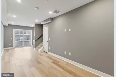 1615 Poplar Street #3, Philadelphia, PA 19130 - Photo 1
