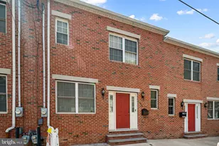656 N 8th St, Philadelphia, PA 19123 - Photo 1