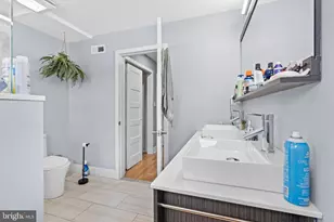 2048 Gerritt St, Philadelphia, PA 19146 - Photo 26