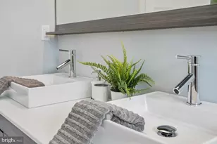 2048 Gerritt St, Philadelphia, PA 19146 - Photo 62