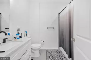 952 N 5th St, Philadelphia, PA 19123 - Photo 20