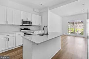 952 N 5th St, Philadelphia, PA 19123 - Photo 10