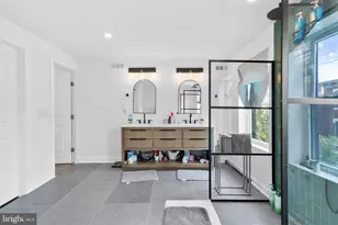 952 N 5th St, Philadelphia, PA 19123 - Photo 14