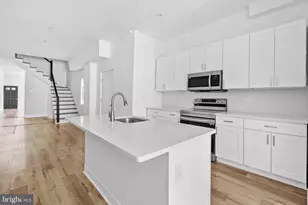 952 N 5th St, Philadelphia, PA 19123 - Photo 8