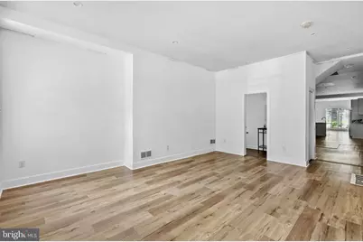 952 N 5th Street, Philadelphia, PA 19123 - Photo 12