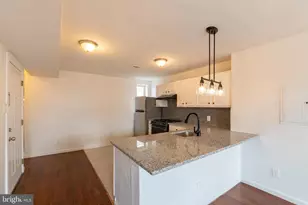 305 N 41st St, Philadelphia, PA 19104 - Photo 8