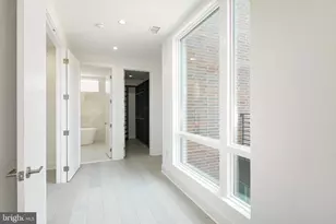 142R S Front St, Philadelphia, PA 19106 - Photo 12