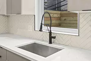 2139 Sears St, Philadelphia, PA 19146 - Photo 10