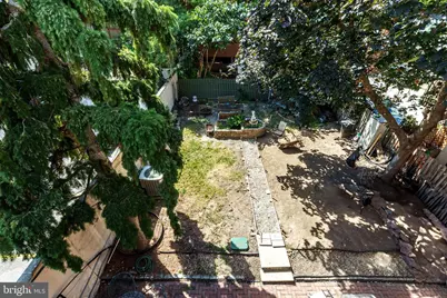 318 Bainbridge Street, Philadelphia, PA 19147 - Photo 4