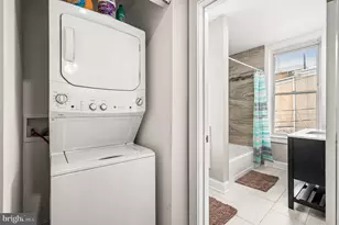 930 N 30th St, Philadelphia, PA 19130 - Photo 16