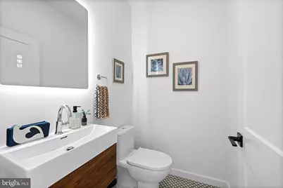 139 W Mount Pleasant Avenue, Philadelphia, PA 19119 - Photo 20