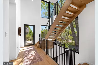 139 W Mount Pleasant Avenue, Philadelphia, PA 19119 - Photo 4