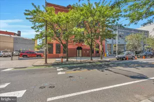 1406 Fairmount Ave, Philadelphia, PA 19130 - Photo 2