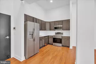 1406 Fairmount Ave, Philadelphia, PA 19130 - Photo 6