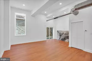 1406 Fairmount Ave, Philadelphia, PA 19130 - Photo 10