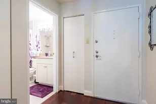 242941 Locust St, Philadelphia, PA 19103 - Photo 10