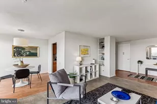 1326 Spruce St, Philadelphia, PA 19107 - Photo 4